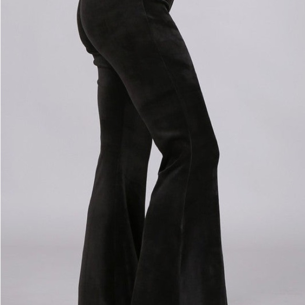 Chatoyant Velour Bell Bottoms – Black